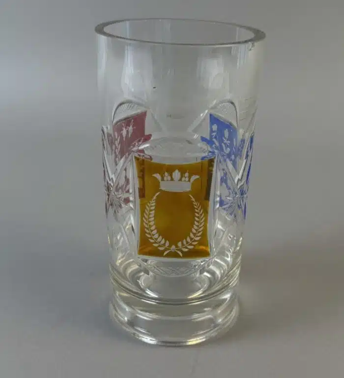 Switbert Lobisser - Aus persönlichem Besitz -  Egermann Becher Bäder Glas um 1850  H 14 cm