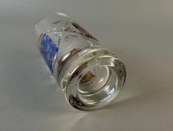 Switbert Lobisser - Aus persönlichem Besitz -  Egermann Becher Bäder Glas um 1850  H 14 cm – Bild 4