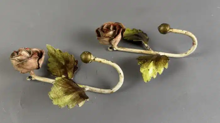 zwei Florentiener Wandhaken Rose – Bild 2