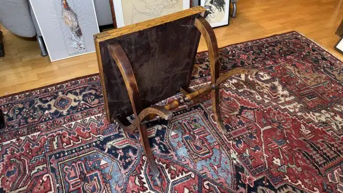 Quadratischer italienischer Couchtisch mit Flip-Platte aus Nussbaum und Intarsien – Bild 13