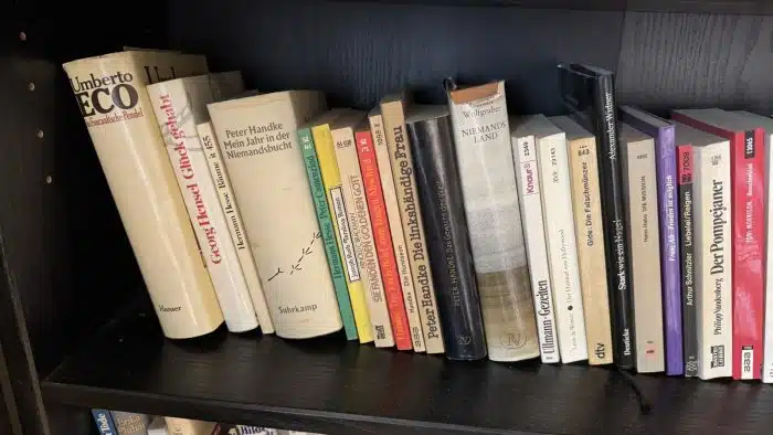 Bücherregal Holz mit Inhalt ( siehe Bilder ) – Bild 6