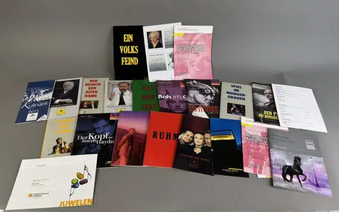 Posten Theater und Film Prospekte