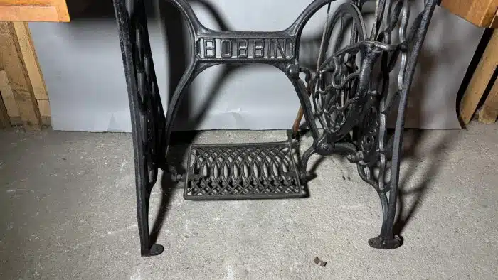 Nähmaschine 1915 Anker Werke Bielefield mit Tisch und Zubehör – Bild 7