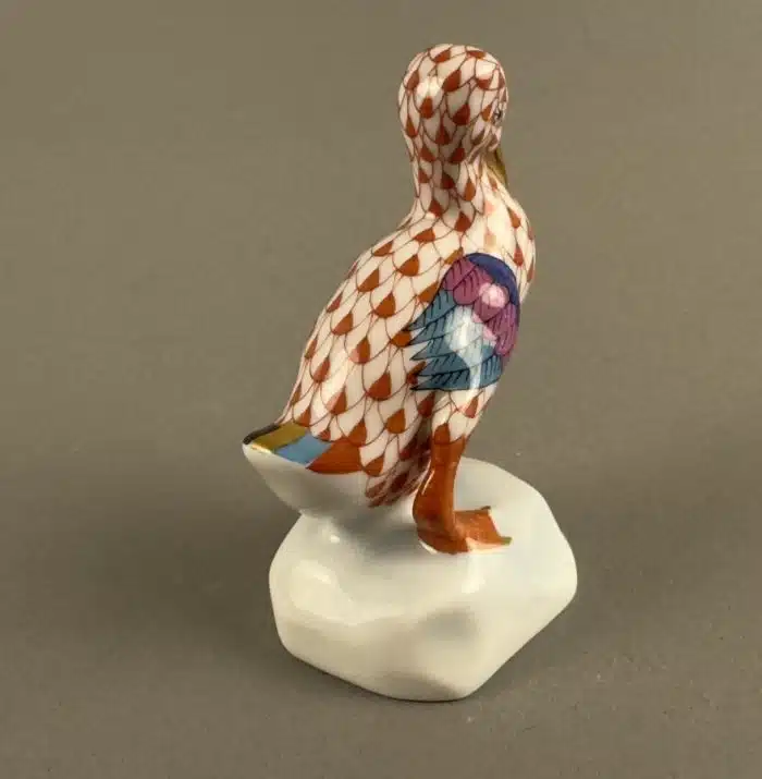 Ente, Herend, Porzellan, bunt und gold staffiert, Höhe 6,5 cm, blaue Marke – Bild 4