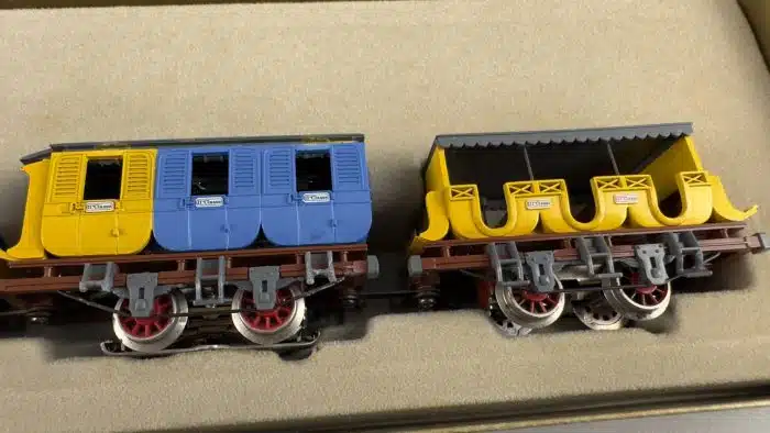 TRIX H0, 52 1205 00 Adler Nostalgiezug der Ersten Eisenbahn Nürnberg-Fürth 1835, im OK, unbespielt, Dorotheum 95€ – Bild 6