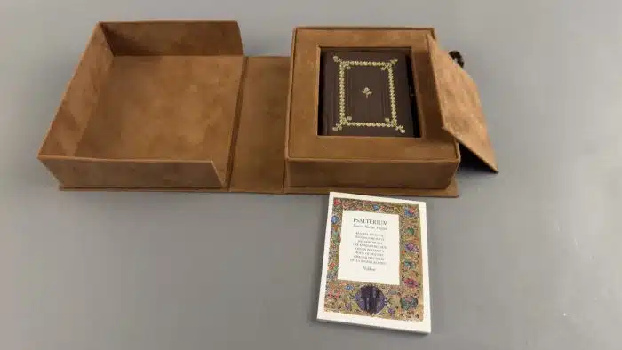 Psalterium Beatae Mariae Virginis. Das Gebetbuch der Königin Beatrix. in orig. Karton und Beschreibungsheft, Karton 17x15 cm – Bild 2