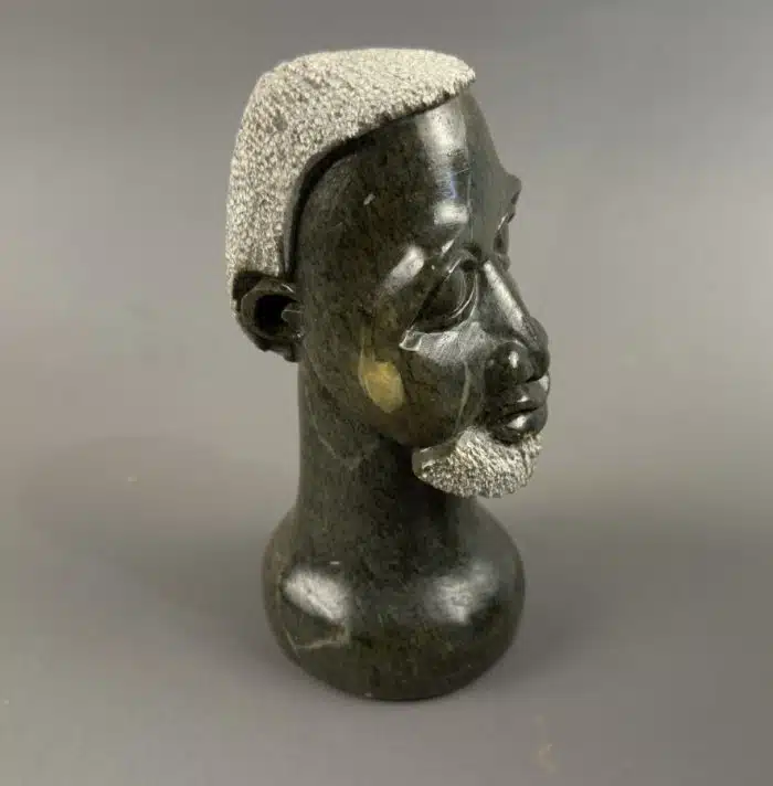 Afrikanische Steinskulptur Büste H 18 cm – Bild 3