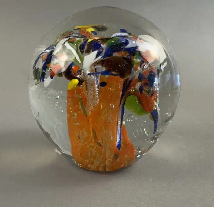 Murano Style Art Glaskugel Briefbeschwerer H. 7cm – Bild 2