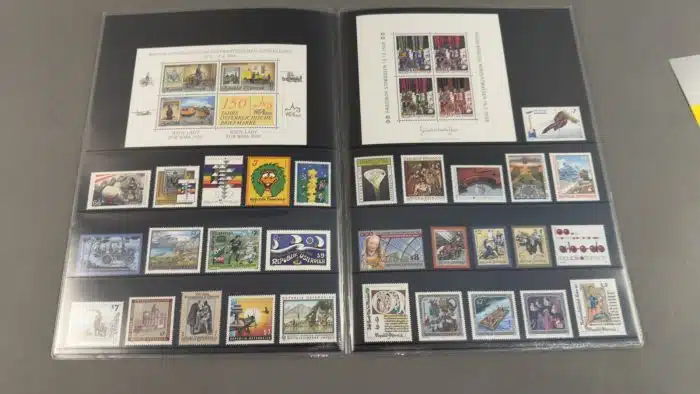 Jahresmappe Briefmarken Österreich 2000 – Bild 2