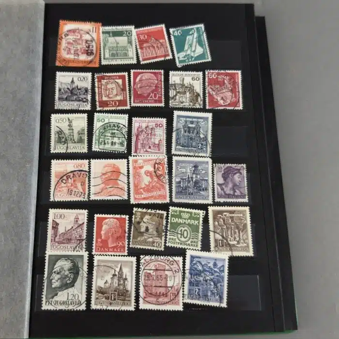 Grosses Briefmarkenalbum siehe Bilder !! – Bild 7