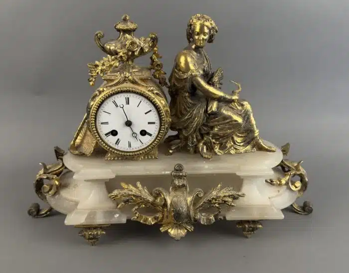 Kaminuhr Philippe Mourey Frankreich, um 1860, L 45 cm H 30 cm.
