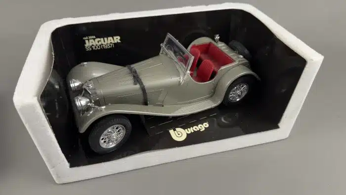 Burago Jaguar SS100 1937 1:18 Druckguss Metall Modellauto – Bild 2
