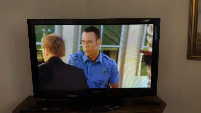 Panasonic Fernseher Diag. 106 cm tx-p42x25e mit Intenso - Externe Festplatte und NABO TV-Receiver