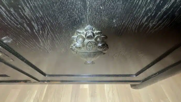 Jugendstil - Anrichte, Buffett, Kredenz schwarz gebeizt, Türen verglast, Marmorplatte,160x58 cm, H. 200 cm Schlüssel, – Bild 10