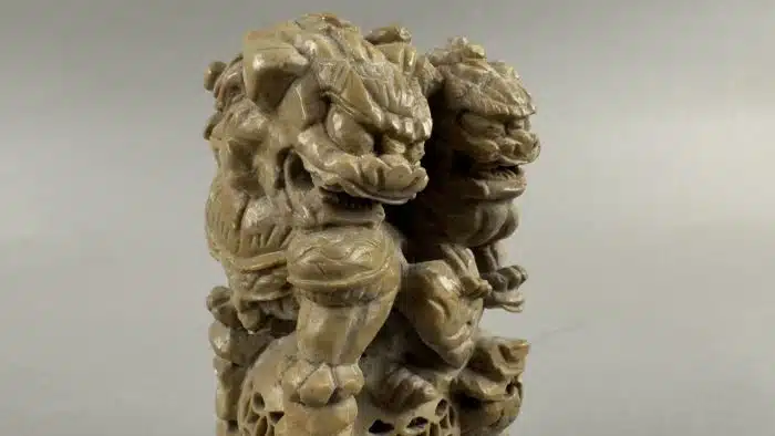 Skulptur eines chinesischen Foo Dogs ,  H 15 cm – Bild 2