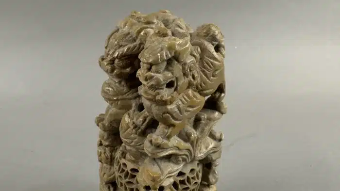 Skulptur eines chinesischen Foo Dogs ,  H 15 cm – Bild 3