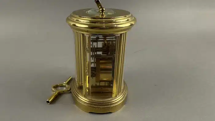 Miniatur Reisewecker "Matthew Norman" Schweiz um 1980, gepflegter Zustand, 1 Schlüssel, H 10 cm – Bild 5