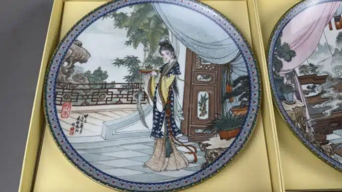 7 Stück Kaiserliches Jingdezhen-Porzellan – -dekorative Teller - 1988 - limitierte Auflage – Bild 2
