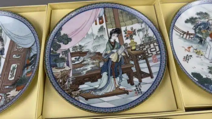 7 Stück Kaiserliches Jingdezhen-Porzellan – -dekorative Teller - 1988 - limitierte Auflage – Bild 3