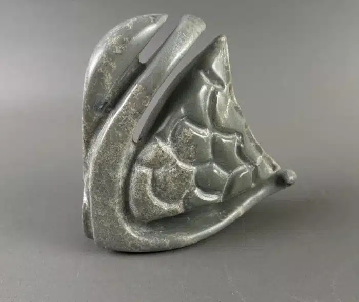 Steinskulptur mit Künstlermonogramm H 15cm