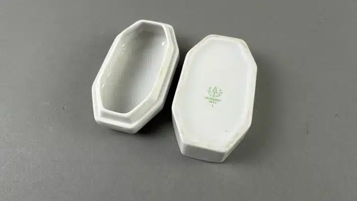 Porzellan Deckeldose Hollohaza Ungarn L. 8,5 cm – Bild 3