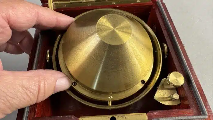 Seltener Marine - Chronometer von Jean Lassale Material Acajou, um 1970 Batteriebertrieben - Funktion gegeben - siehe Video – Bild 10