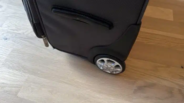 Kleiner Reisekoffer American Tourister – Bild 5