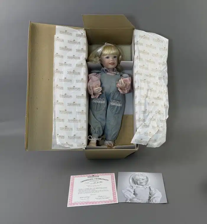 Kirsten - The Ashton Drake Galleries Porzellanpuppe Künstlerpuppe, original Zertifikat. OVP