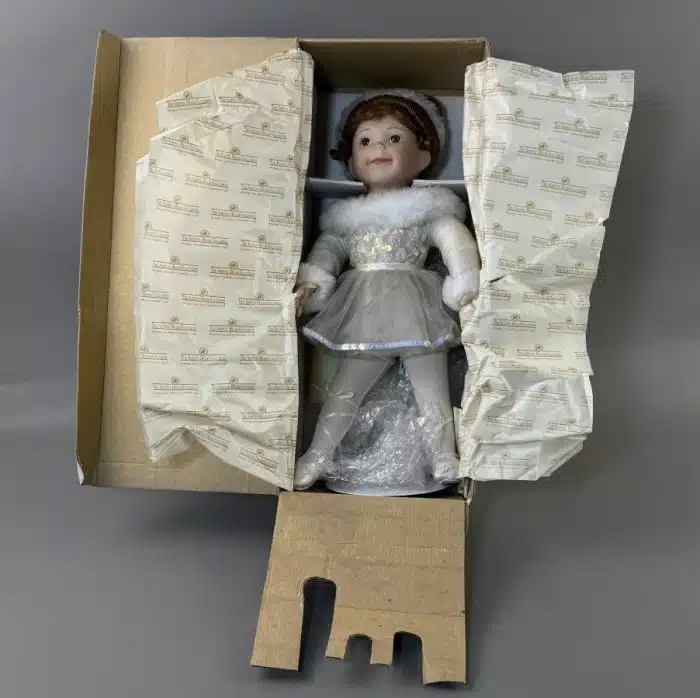 Ballerina - The Ashton Drake Galleries Porzellanpuppe Künstlerpuppe, OVP