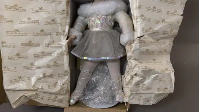 Ballerina - The Ashton Drake Galleries Porzellanpuppe Künstlerpuppe, OVP – Bild 5