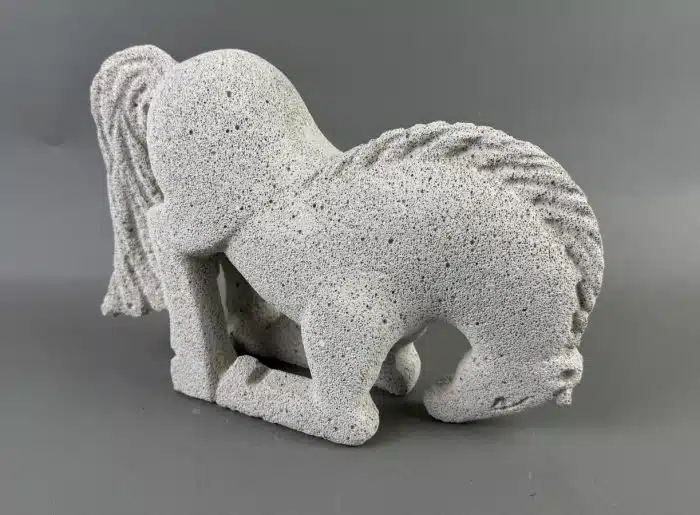 Zlato Rudolf, slowenischer Bildhauer, 1952.  Pferde - Skulptur Tuffstein L 32 cm H. 25 cm Akademischer Künster – Bild 2