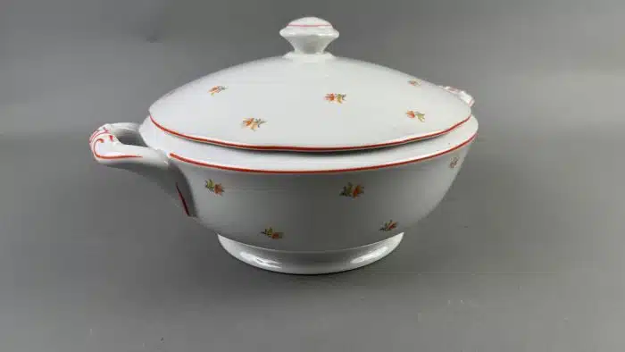 Vintage Suppenterrine aus Sudetenland RHC Prozellan mit kleinen Blümchen – Bild 2