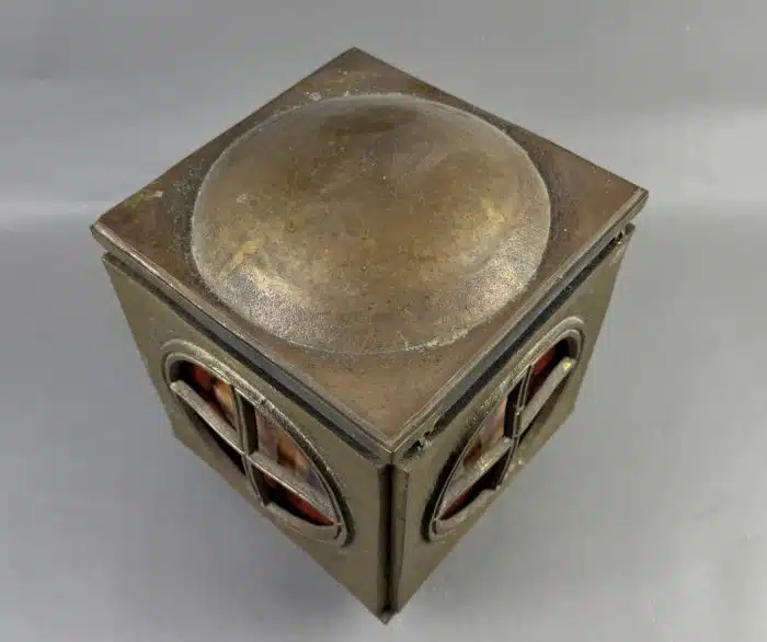 Heinz Goll -  massive Messing - Grablaterne ca. 10 kg. - Ausführung Gießerei "Kurt Jesch" Bleiburg, 22x22 H.33 cm – Bild 3