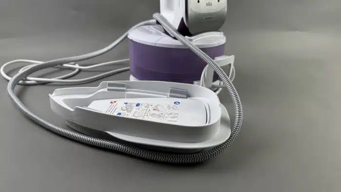 Braun CareStyle Compact Dampfbügelstation – Bild 8
