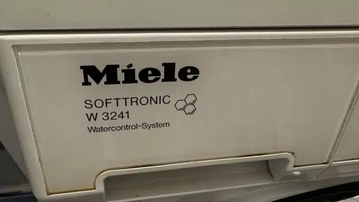 Miele Waschmaschine softtronic W 3241 - 60x60 H 87 cm – Bild 2