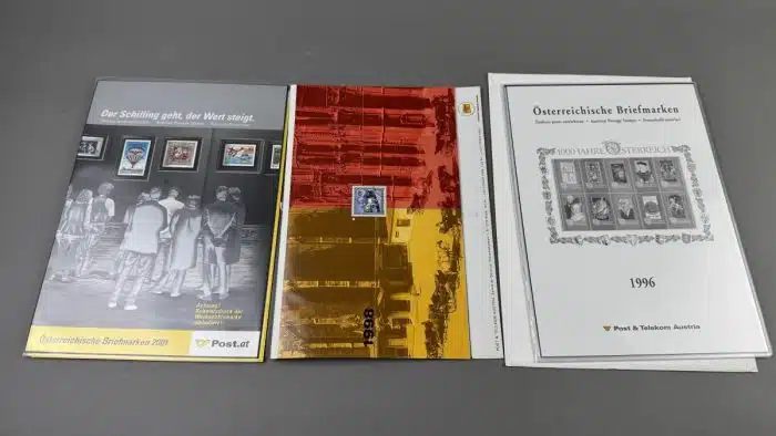 Jahresmappe Jahresausgaben Briefmarken Österreich 1998 1996 2001