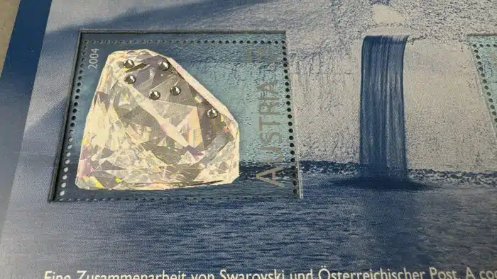 Briefmarken (Block) aus 2004 - Swarovski - Marke mit Kristall – Bild 2